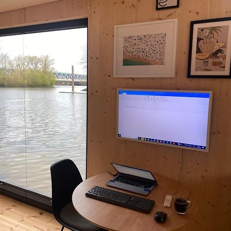 Hotel Hausboot Off Im Diamantgraben An Der Elbe Hamburg Zewnętrze zdjęcie